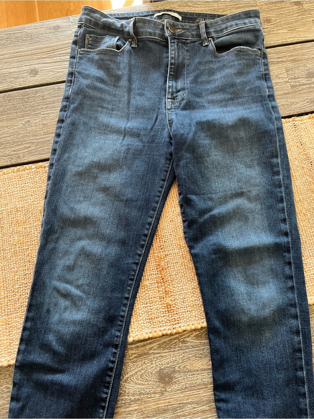 FIDELITY Cher Crop jeans.